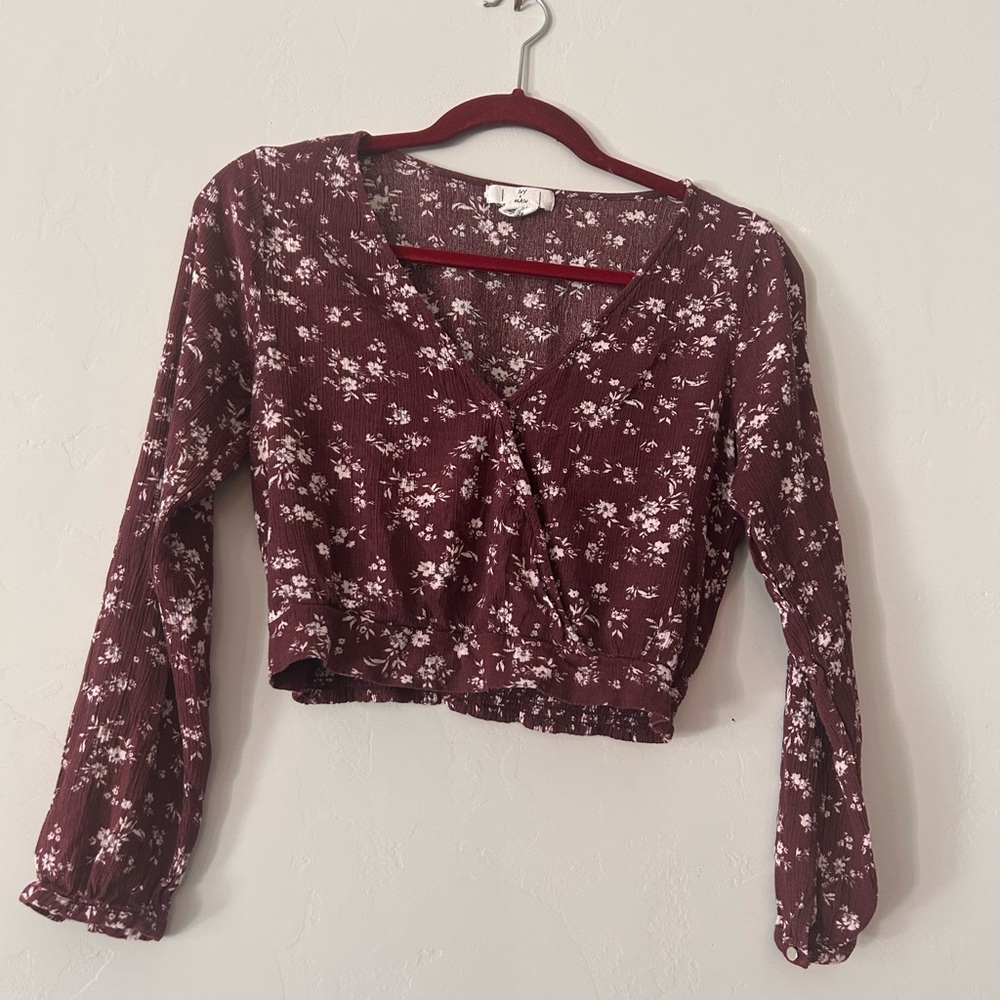 Ivy and Main Burgundy floral long sleeve crop top